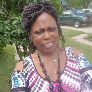 Meet your Posher, Carleen